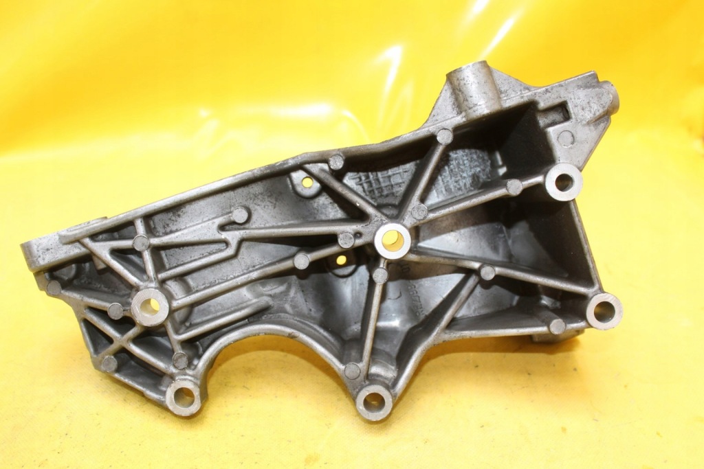 Кронштейн генератора 06d903143c a4 b6 2.0 fsi awa Недорого