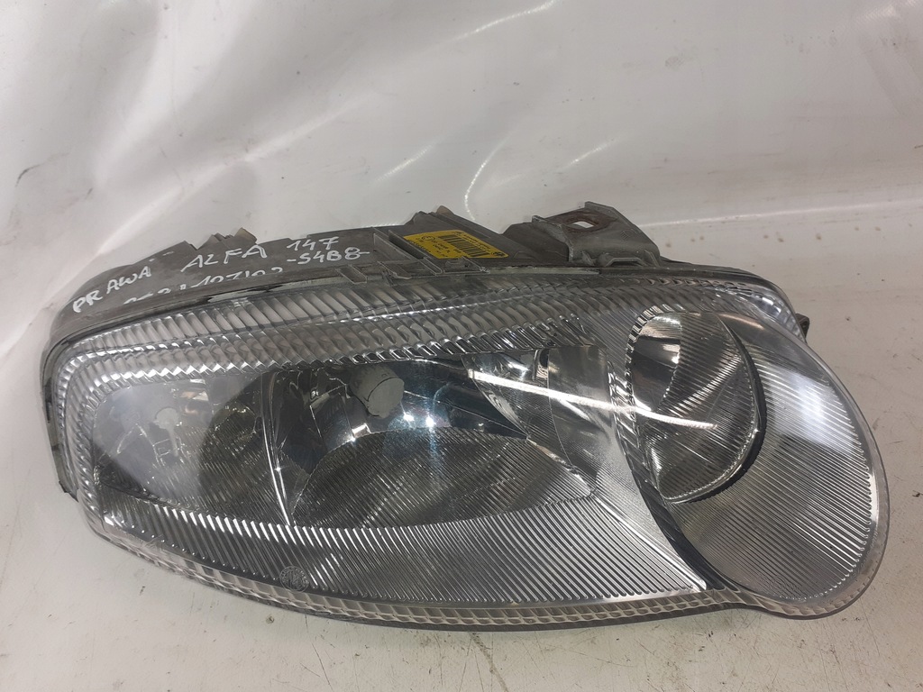 фото №2, Alfa romeo 147 лампа передняя правая europa