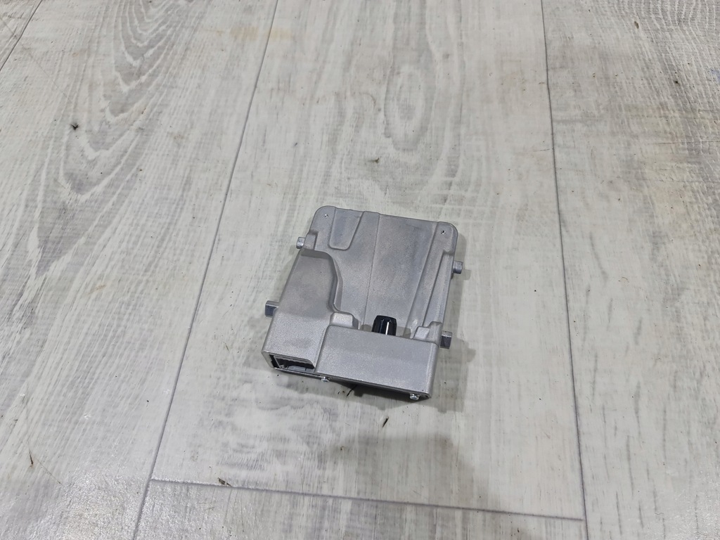 фото №4, Lexus es 300h 2021 камера передня радар