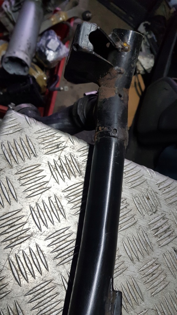 фото №14, Audi a8 d3 3.0 tdi труба інтеркулер балка перед 4e0199519c