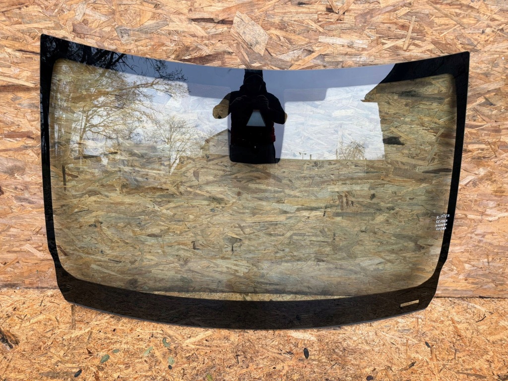 Купити Peugeot rifter скло лобове 2022 rok датчик камера