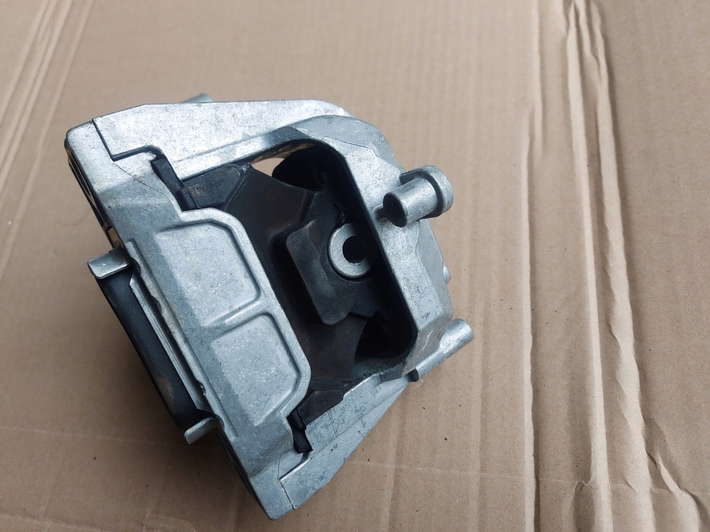 фото №5, Vw touran ii seat leon ii skoda кронштейн подушка двигателя 2.0 tdi 1k0199262cn