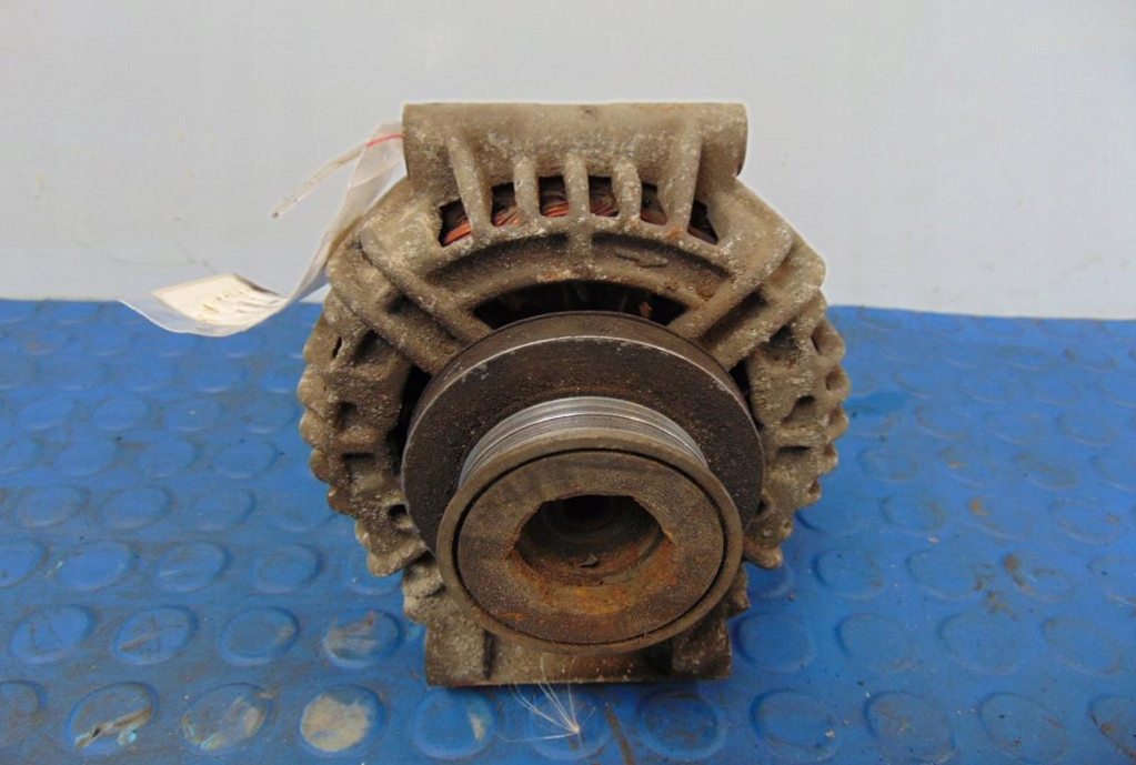 фото №1, Dacia logan i 1.4mpi генератор 0124415038