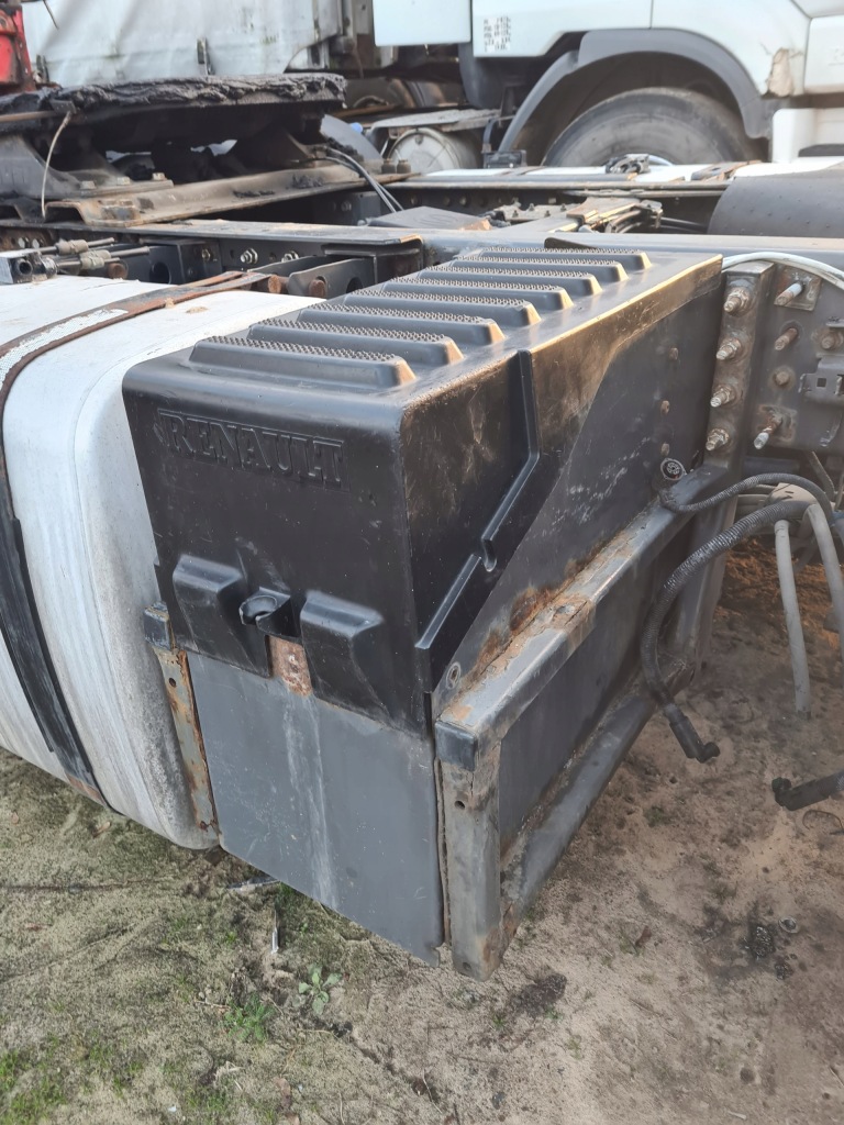 фото №1, Основание кронштейн коробка аккумуляторов renault premium magnum dxi