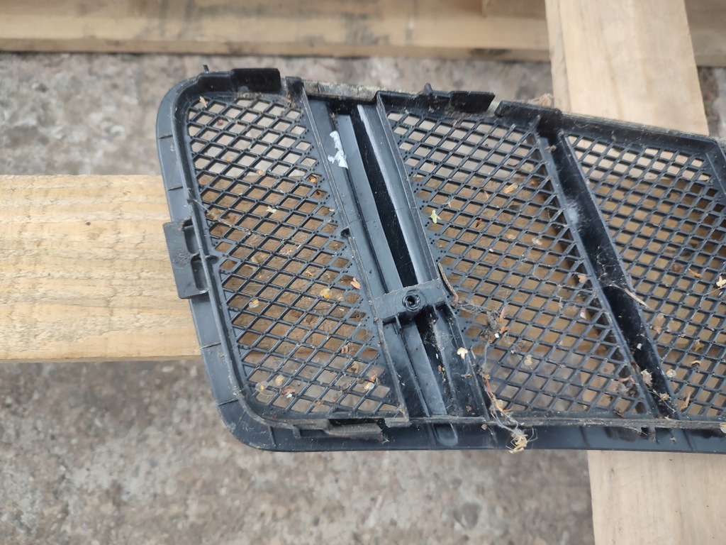 фото №7, Решётка впуск капот правая ml w166 gl x166