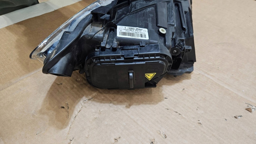 Фара перед передняя левая audi q7 рестайлинг  led ксенон 4l0941003ac Киев