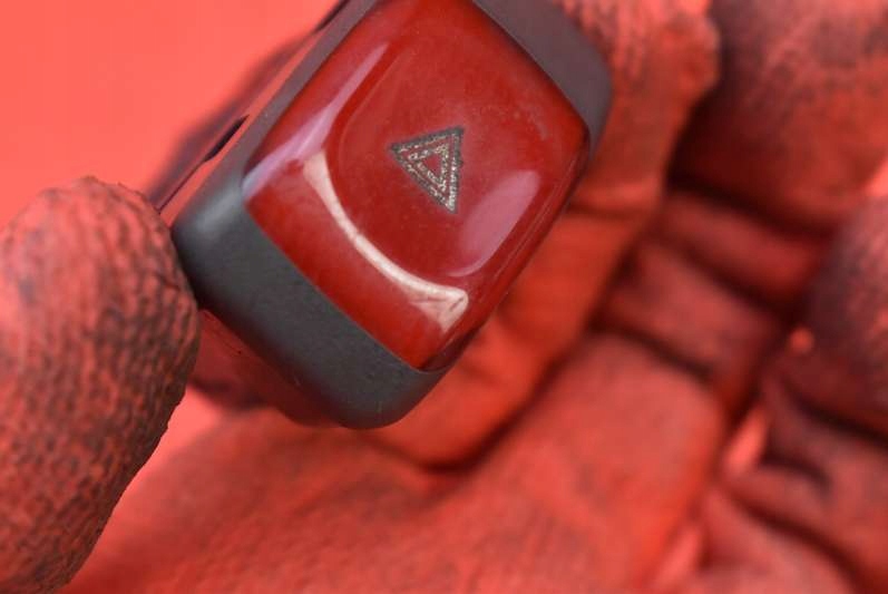 фото №10, Вимикач світла аварійних 06016 nissan maxima a33 00-05