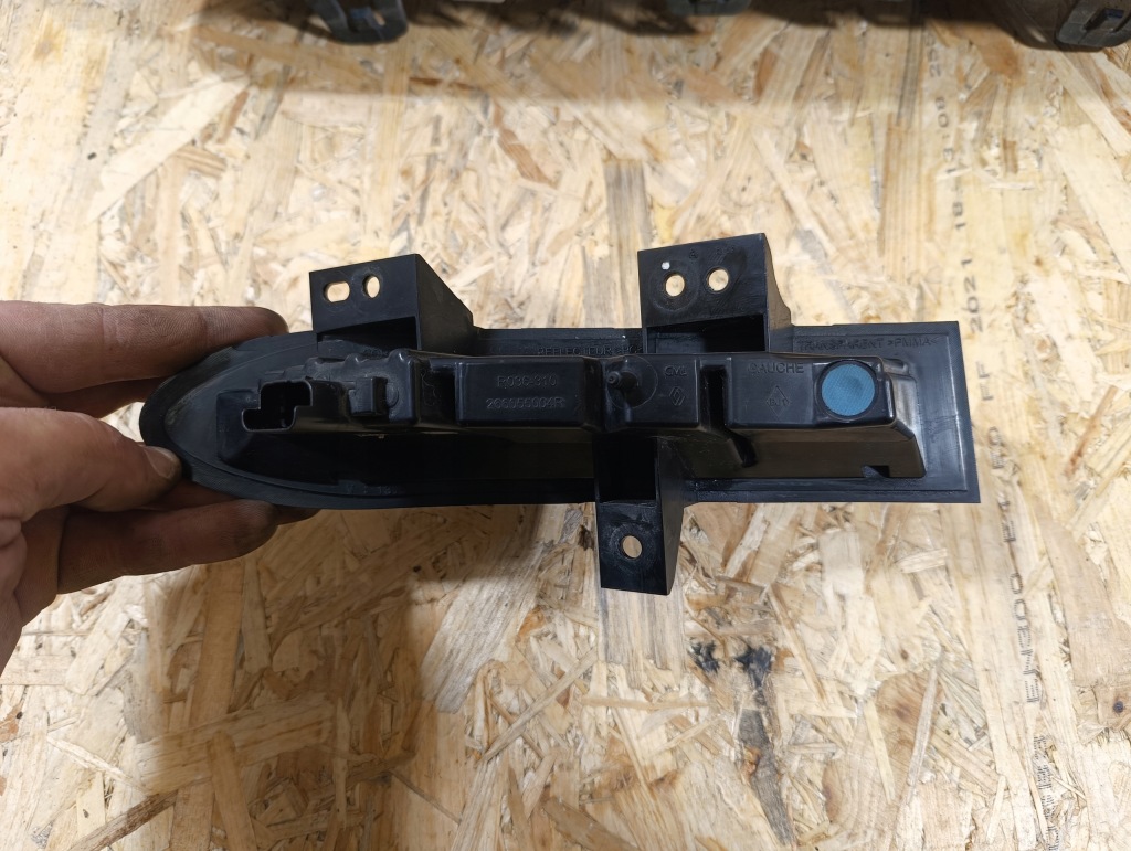 Решітка бампера ліва протитуманна фара led хром renault scenic 3 рестайлінг  623845685r в Україні