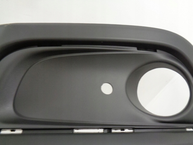 фото №10, Peugeot 2008 накладка бампера передний nowa