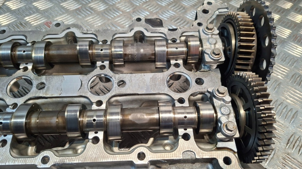 Кришка клапанів з розподільчі вали renault megane ii 2.0dci Оригінал