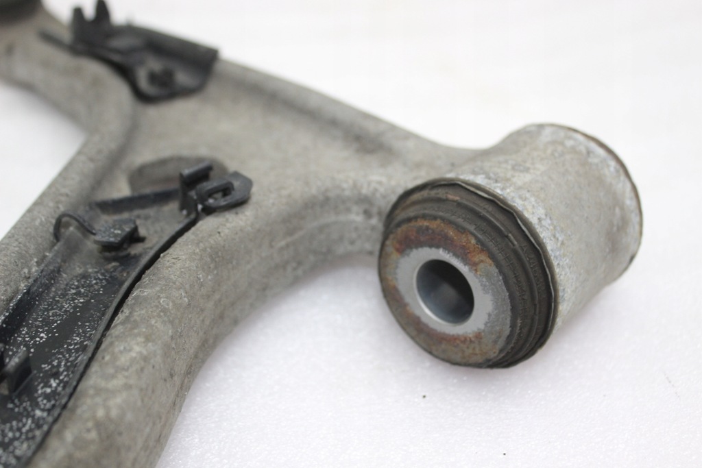 фото №8, Mercedes a klasa w176 рычаг левый перед передний a2463304700