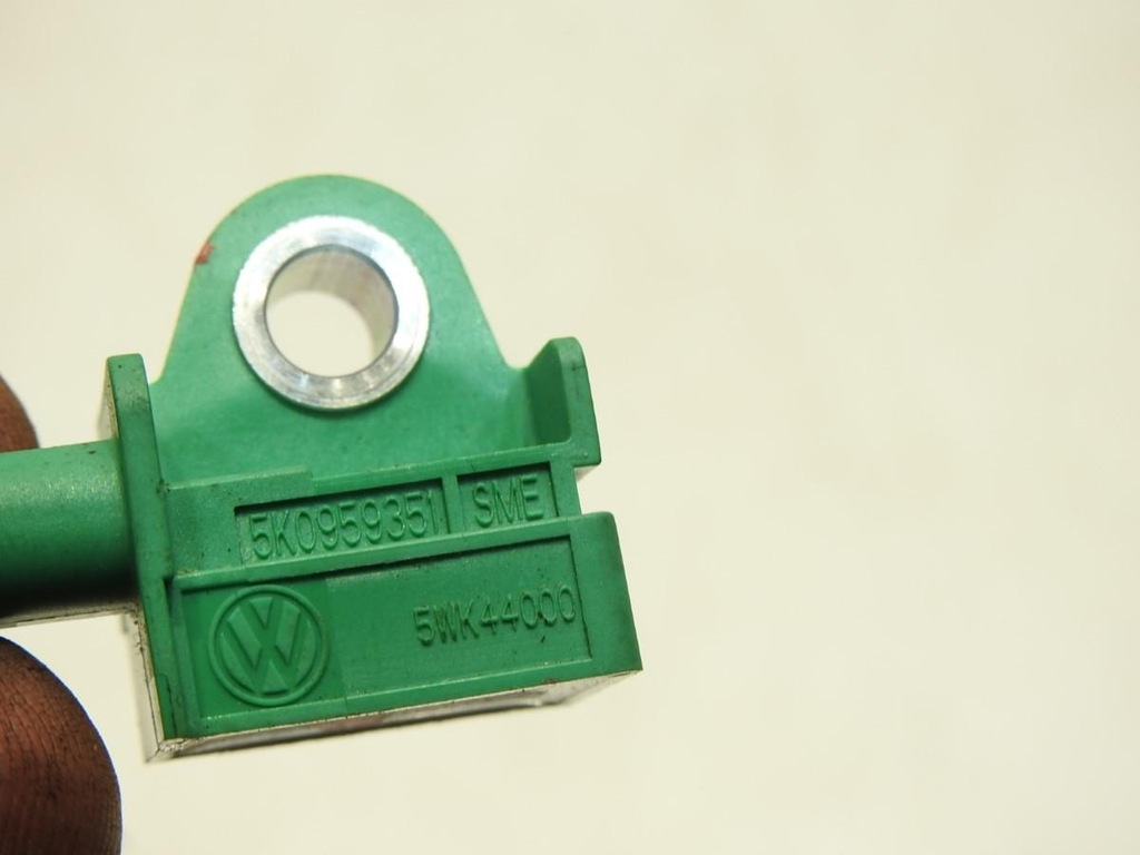 фото №7, Датчик ударний боковий задня vw golf vi 5k0959351