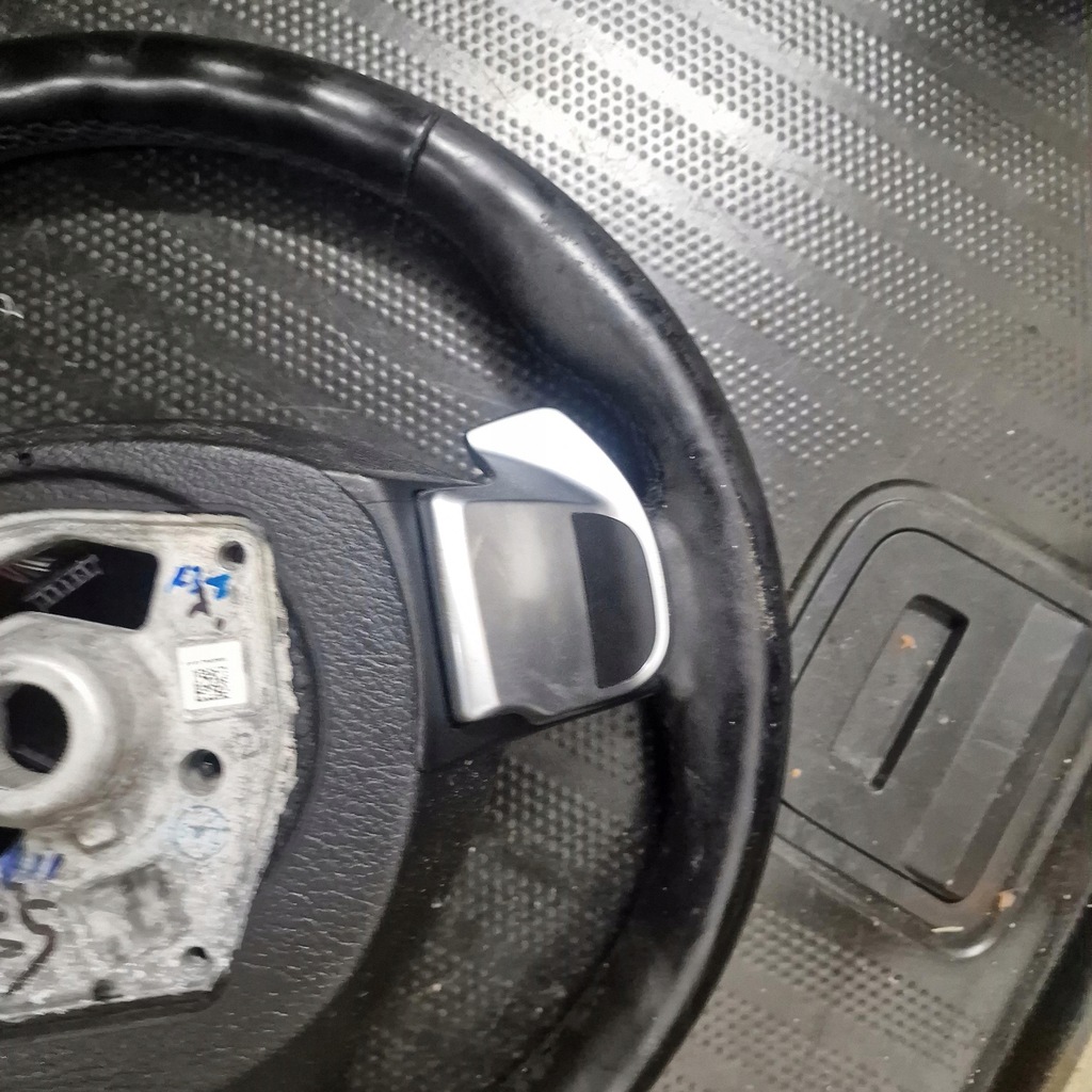 фото №10, Воздуховод m набор bmw f10 f11 лепестки переключения