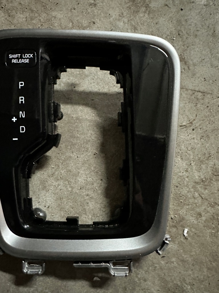 фото №3, Рамка рычаг переключения передач переключения передач kia ceed iii 2023 rok автоматическая коробка передач