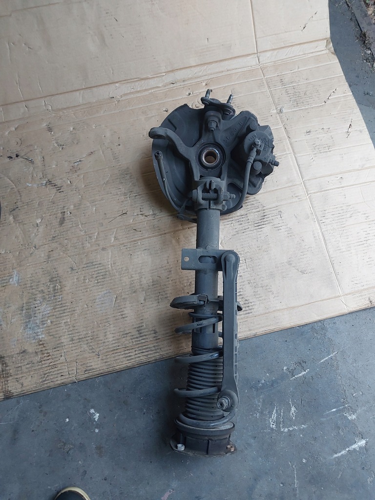 фото №9, Skoda scala амортизатор поворотний кулак амортизаторна стійка правий права перед лапа