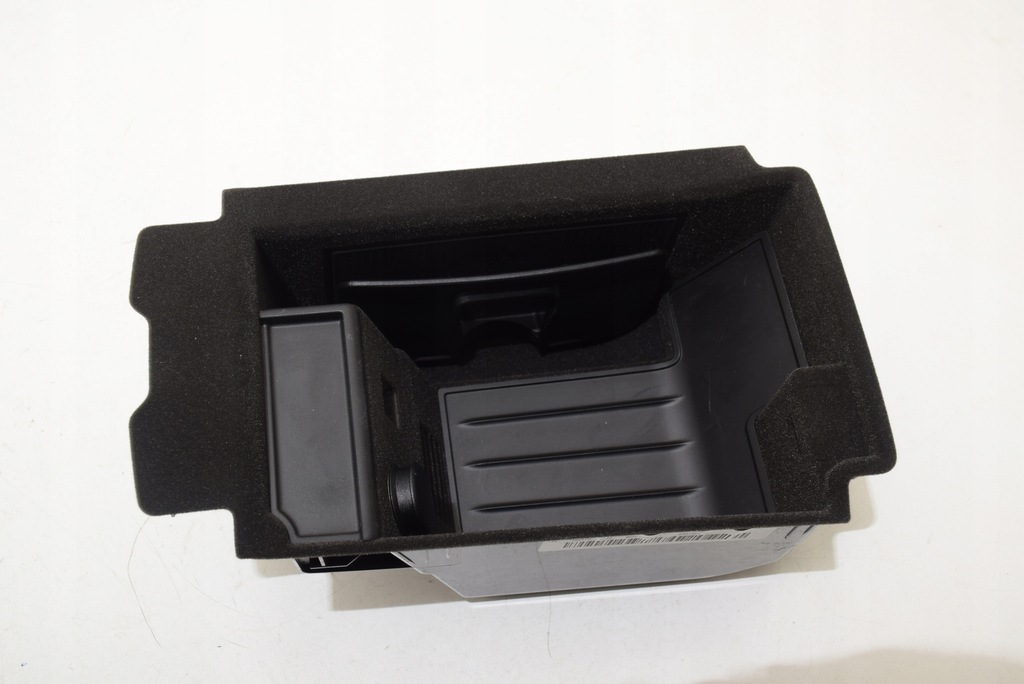 фото №13, Bmw 7 g11 g12 зарядний пристрій індукційна телефону - бардачка підлокітник