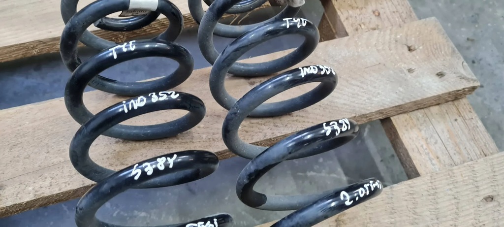 фото №13, S3 8y a3 пружина пружины подвеска задняя sedan 2.0 tfsi 5q0511115lr