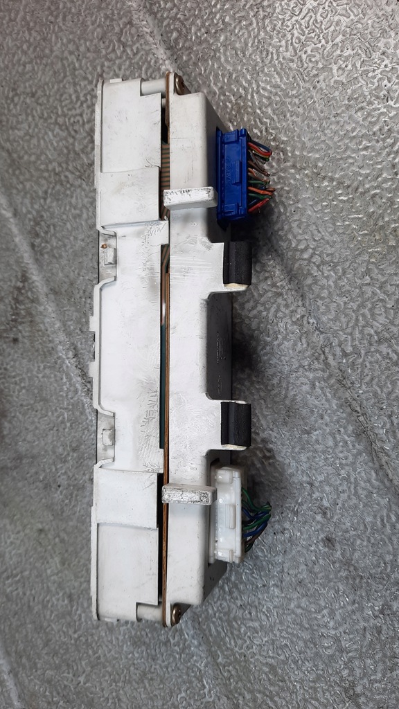 фото №4, Дисплей hyundai matrix 1.5crd 03r 7070-08600h