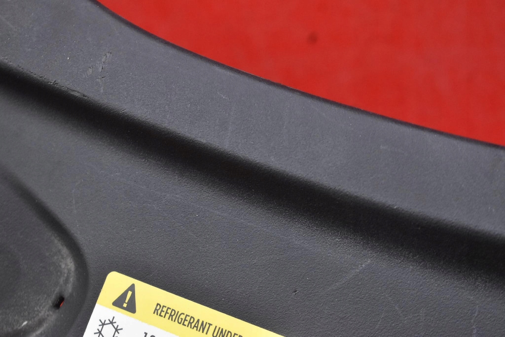 Защита багажника правая 1036238-00-f tesla model x 90d 15-21 Недорого