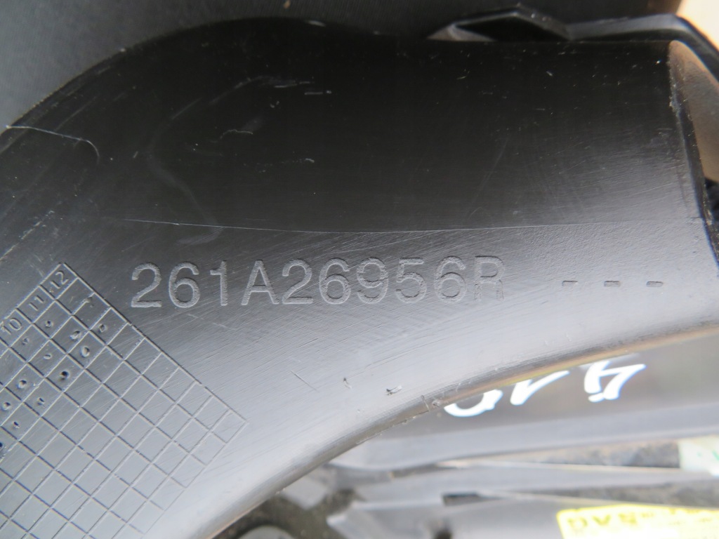 фото №12, Renault clio v 19- решётка бампера правая перед передняя 261a26956r