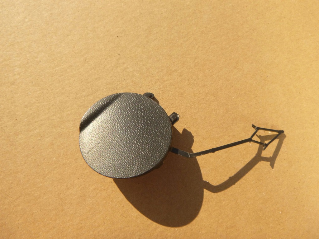 фото №1, Vw t-roc lift 2020- заглушка фаркоп hak бампер задняя 2ga807441c