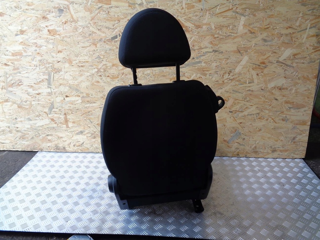 фото №8, Сидіння правий перед пасажира mitsubishi colt vi 04- 3d