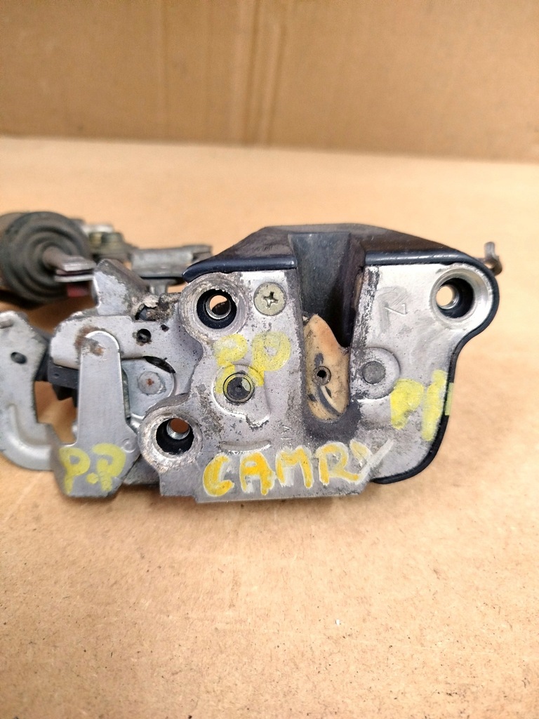 фото №2, Замок дверь правый перед toyota camry