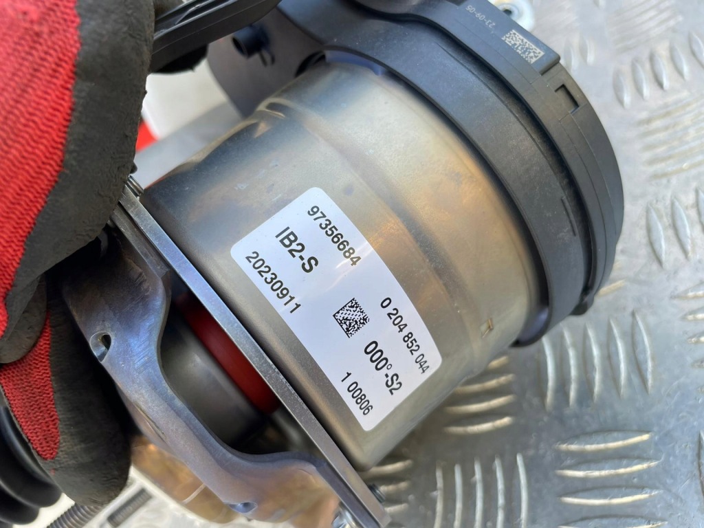 Citroen ds7 рестайлинг  23r. усилитель тормозов тормоза насос гибрид 9857563180 в Украине