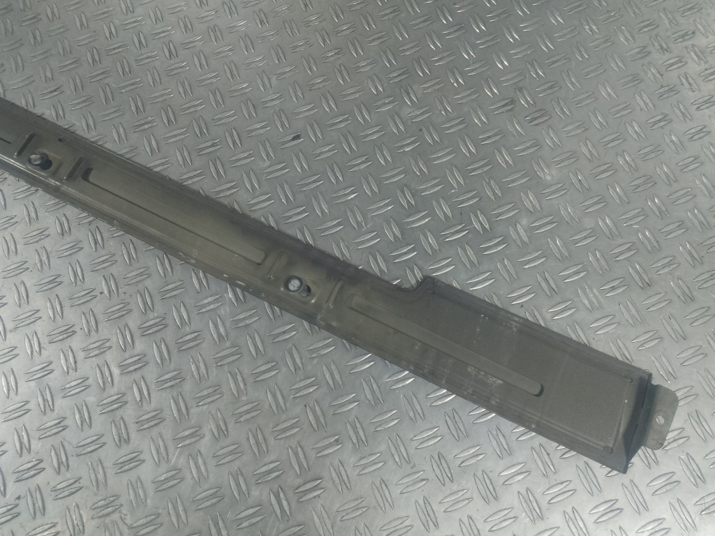 Vito v klasa 447 15- молдинг напрямна двері ліва long в Україні