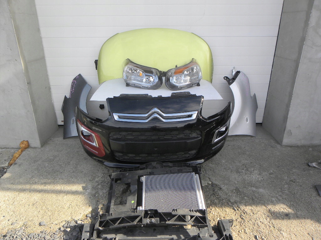 фото №1, Citroen c-3 picasso lift 2015 r капот лампы перед