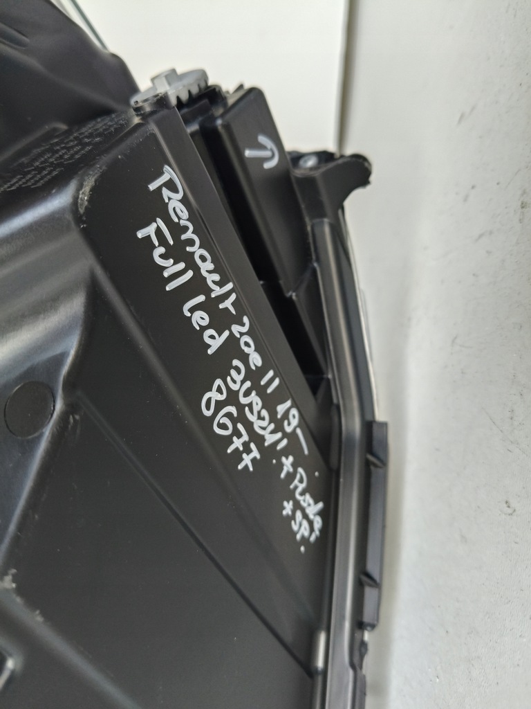 фото №14, Лампа правая фара renault zoe ii 19- full led