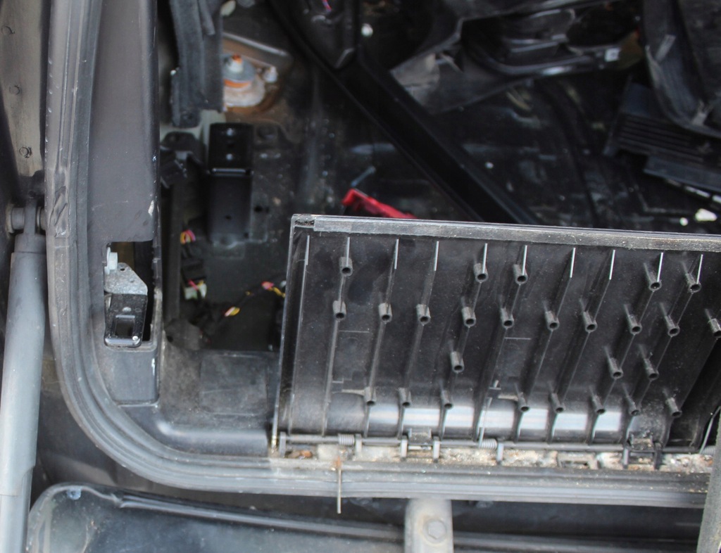 фото №5, Прокладка кришки багажника bmw x5 e70