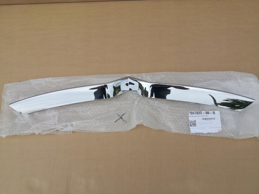 фото №1, Tesla x хром бампера 1047022-00-d решітка радіатора новий