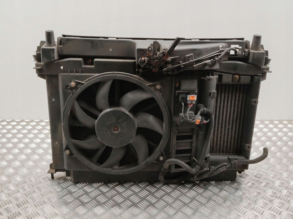 фото №1, 2013 citroen ds5 комплект радиатор