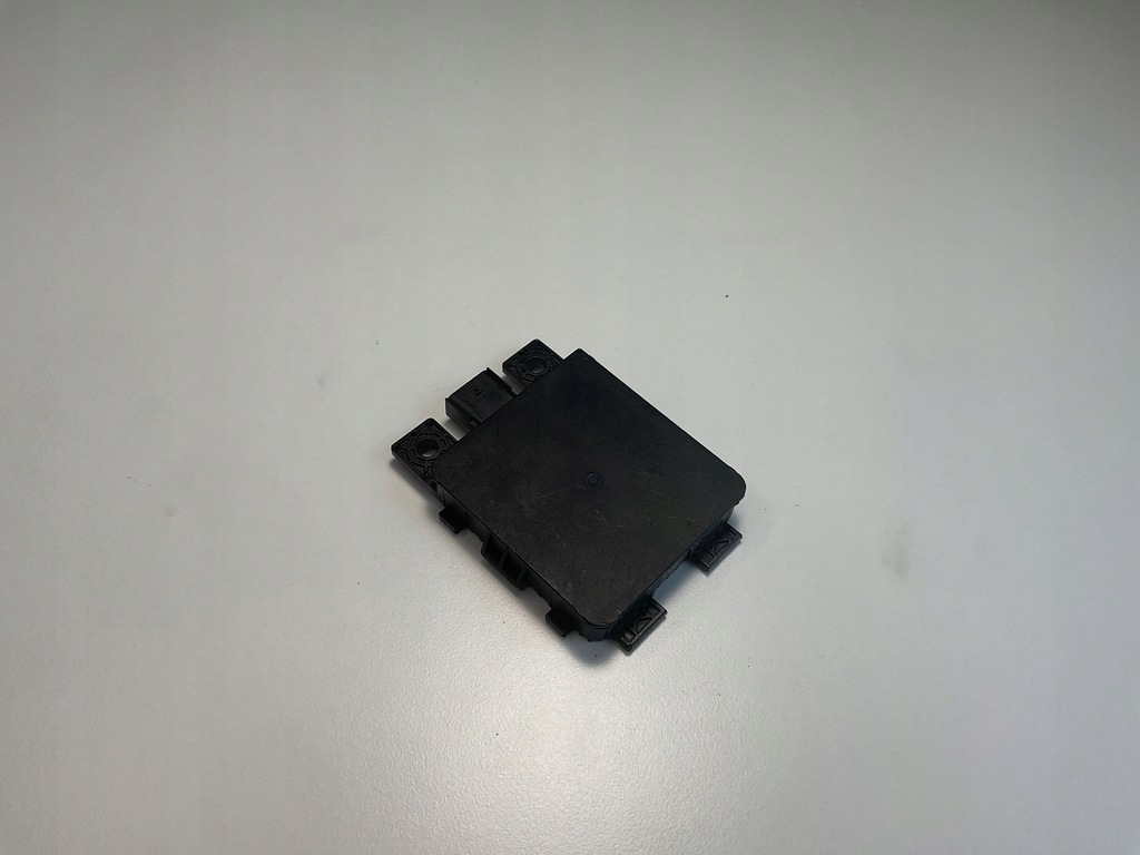 фото №1, Volkswagen passat b8 2018 перед радар / датчик distronic