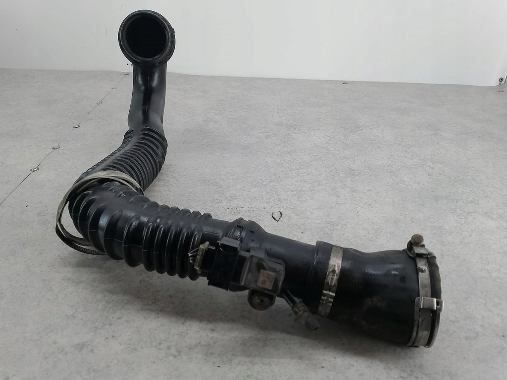 Шланг повітрозабірник повітря opel insignia a 2003269 z22c Недорого