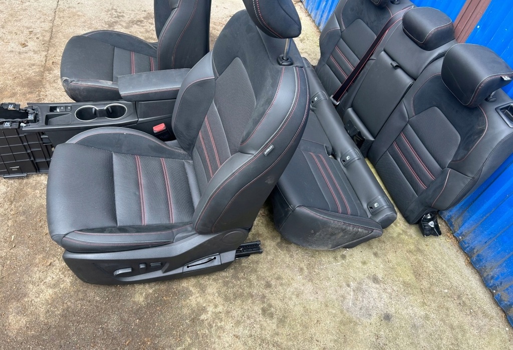 фото №5, Renault arkana rs сидіння заднє сидіння обшивки комплект czerwona nić