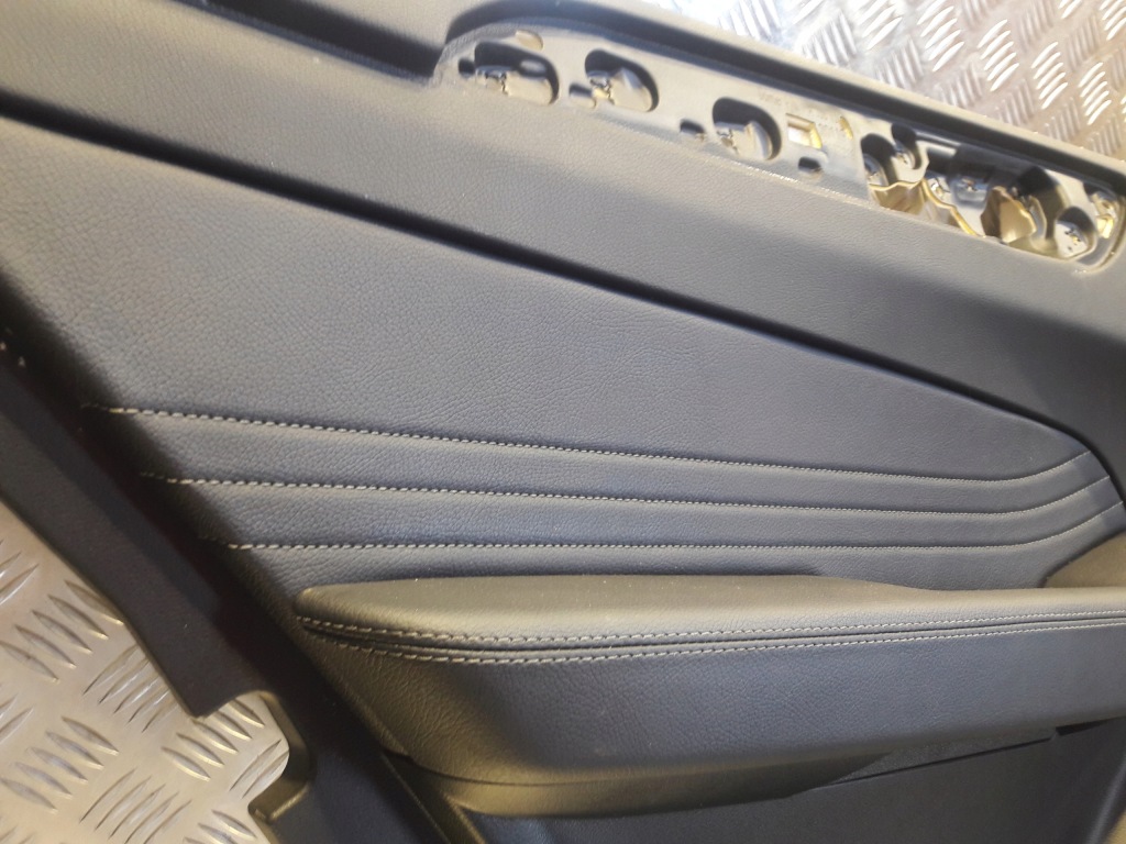 фото №12, Mercedes gle w166 обивка обшивка дверь задняя