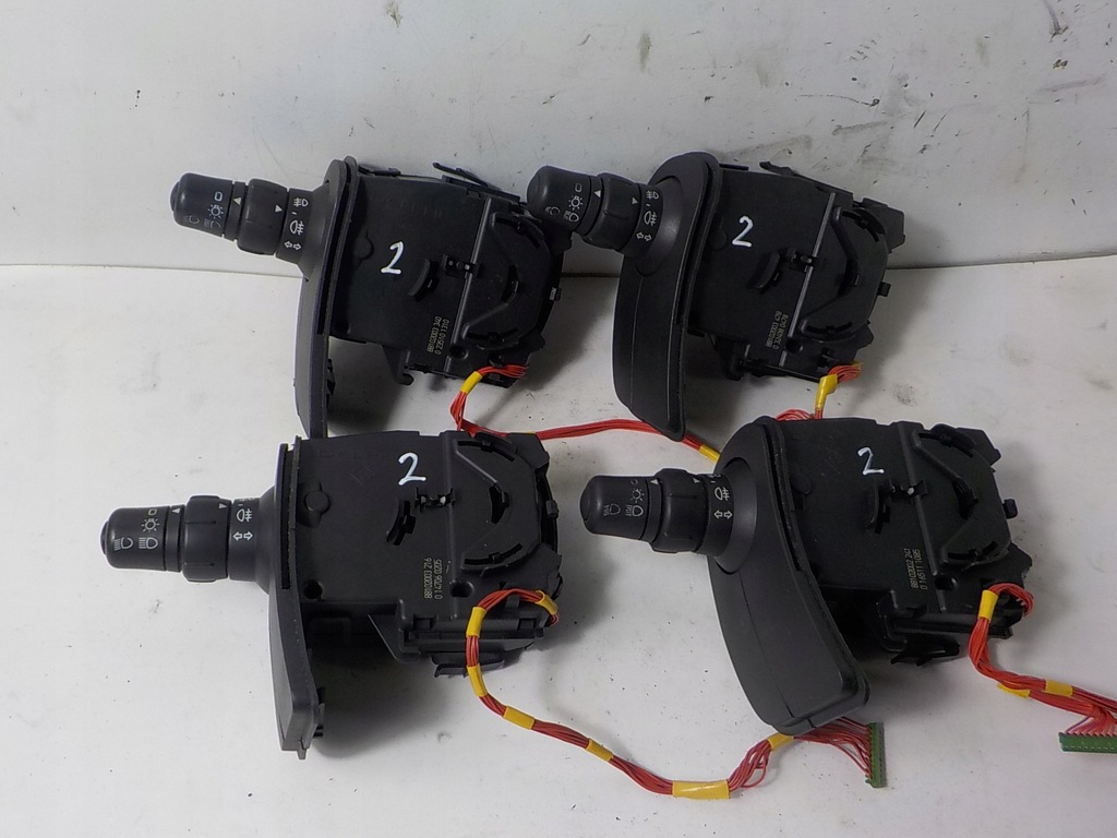 фото №1, Renault clio iii modus kangoo панель рычаг выключатель света