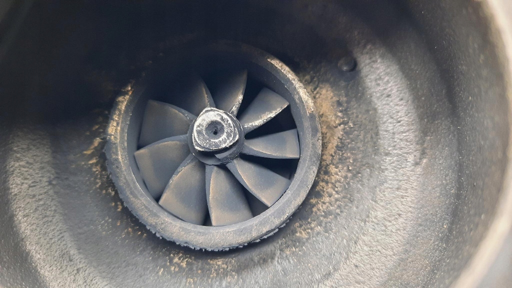 фото №5, Турбонагнетатель 8689592 gt2052v volvo v70 ii 2.4 d5 163km