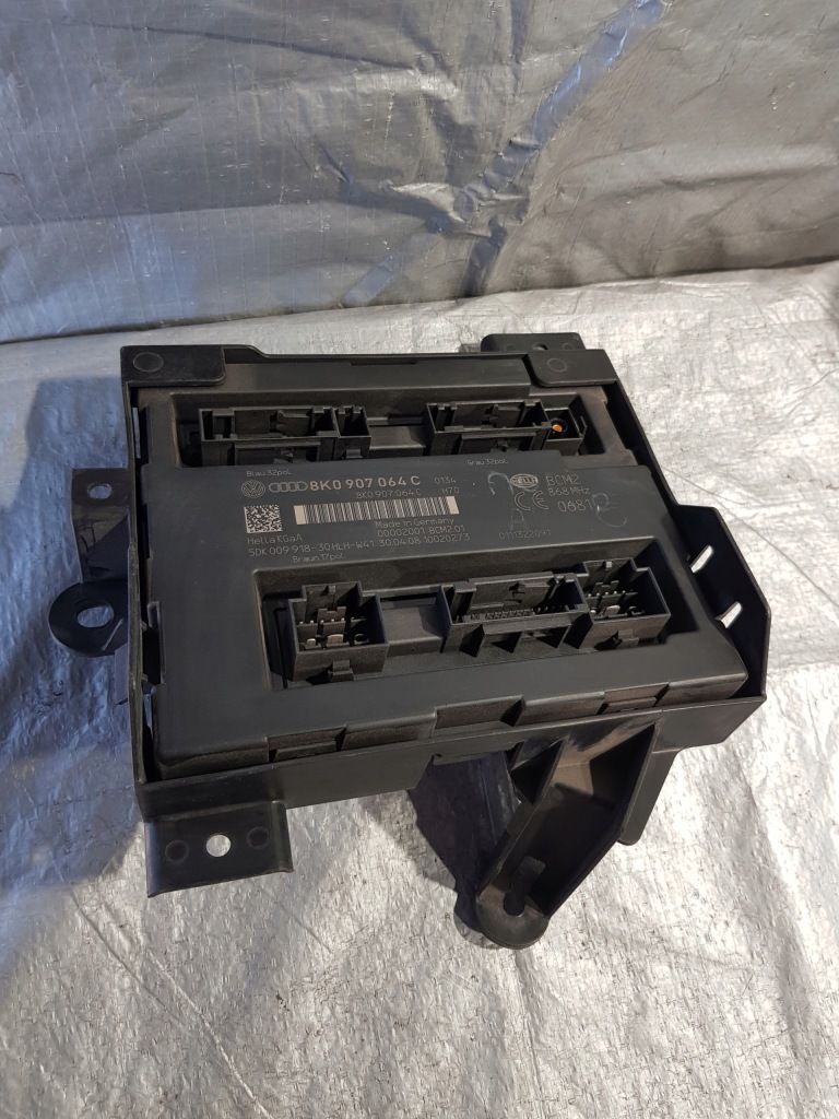 фото №1, Модуль комфорту audi a4 b8 8k0907064c