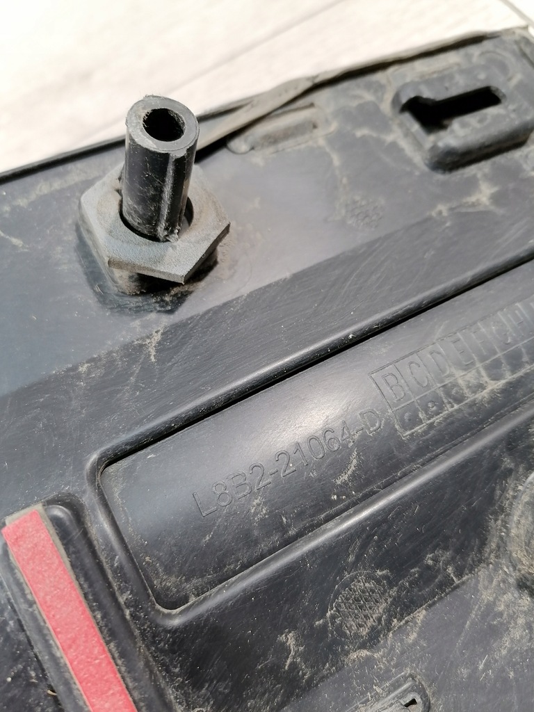 фото №8, Defender ii молдинг дверь правый перед l8b2-21064-d