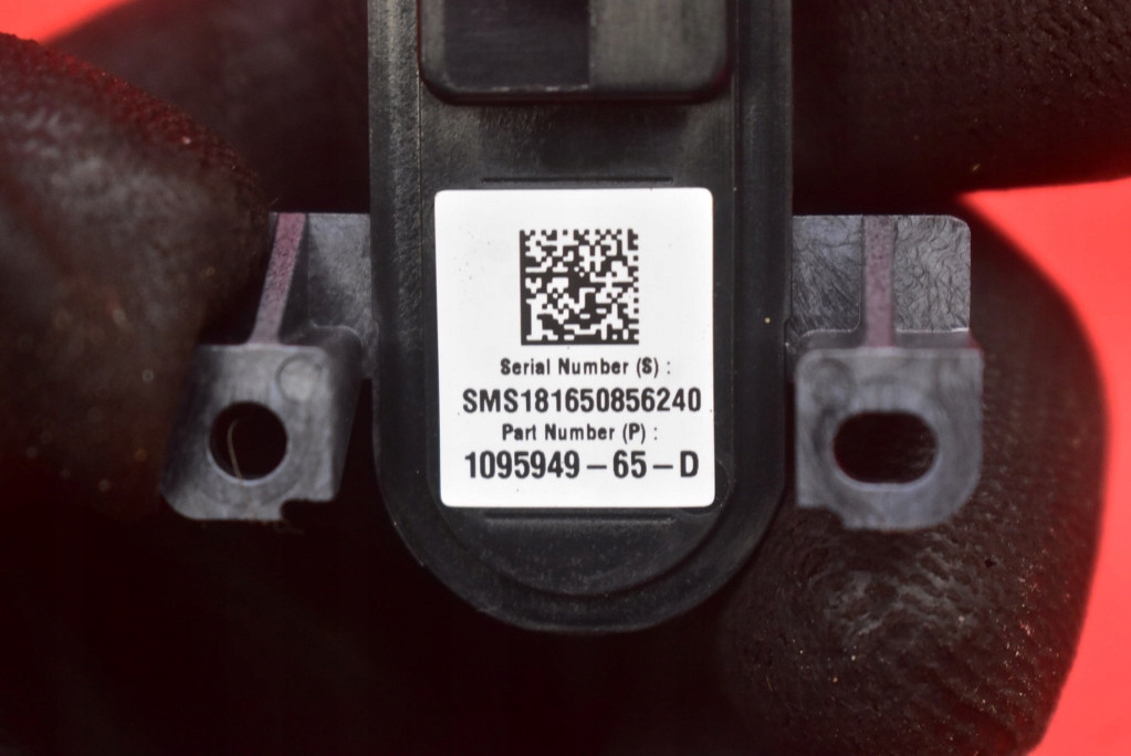 Камера задний  задняя 1095949-65-d tesla model 3 17-21 с Разборки