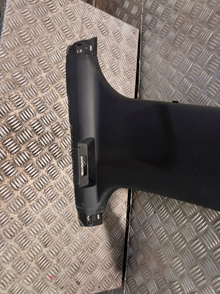 Купити Пластик захист стійка права 769156484r renault kadjar 16r