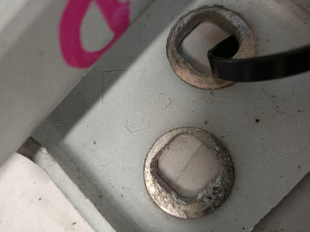 фото №6, Петли дверь перед левый renault zoe