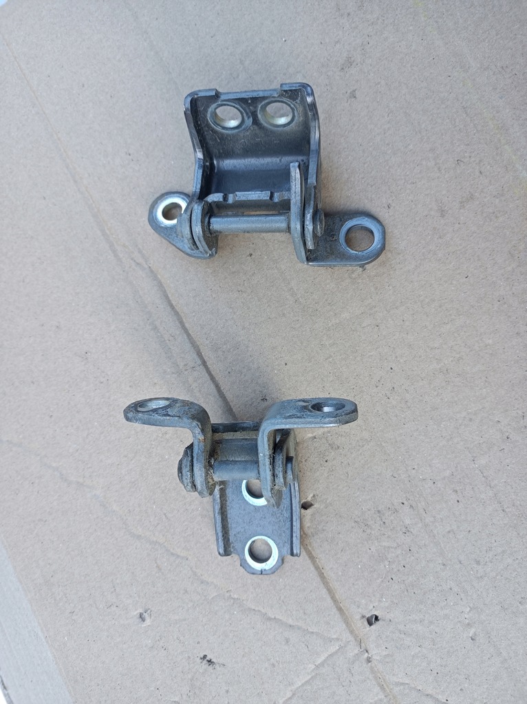 фото №1, Петлі двері правих задня honda insight