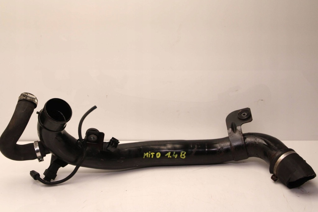 Alfa romeo mito 1.4 b труба пабтрубок  впускной воздуха Недорого