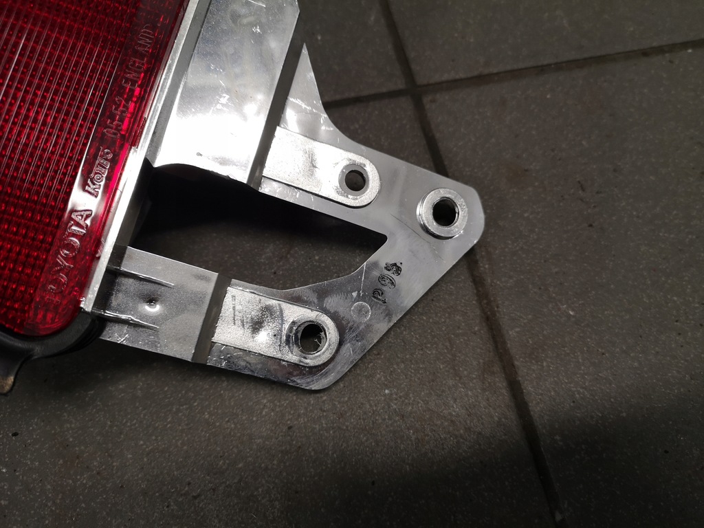 фото №2, Світло стоп toyota avensis t25 hb