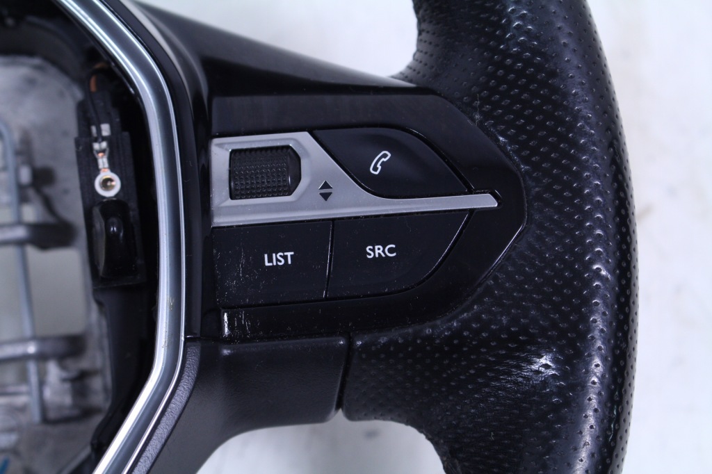 Руль peugeot rifter 20r. gt line Доставка