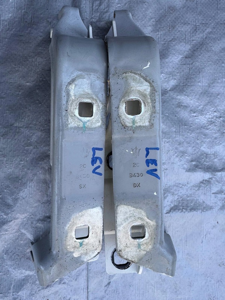 фото №1, Maserati levante петлі капот правий лівий комплект lift